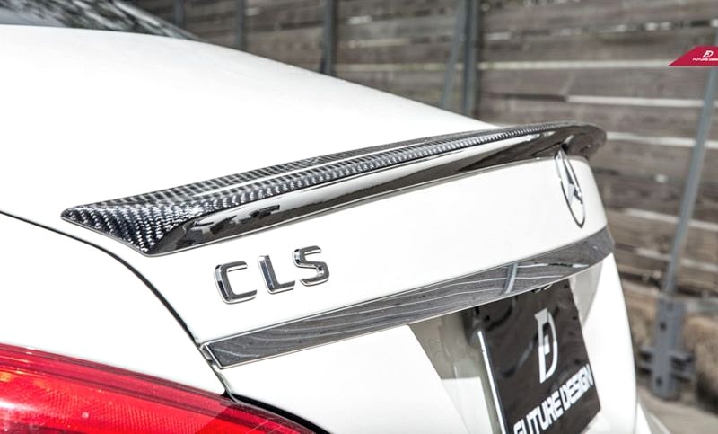 W218 CLS - AMG style Carbon Trunk Spoiler 03